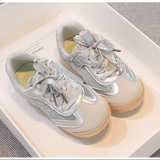 Family Travel Kids Casual Shoe - Outdoor Adventure Walks 评论和价格